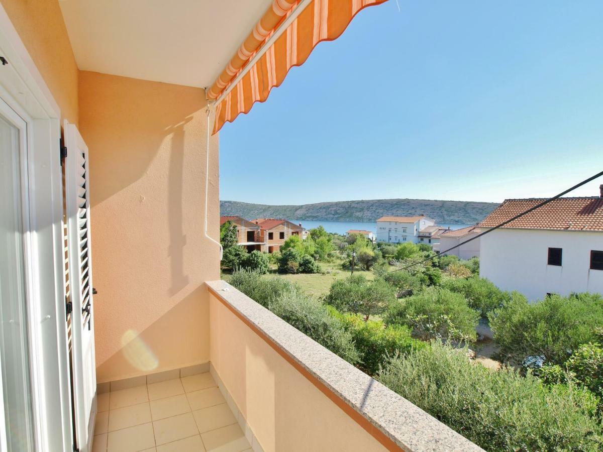Apartments Ljubica Barbat na Rabu Екстер'єр фото