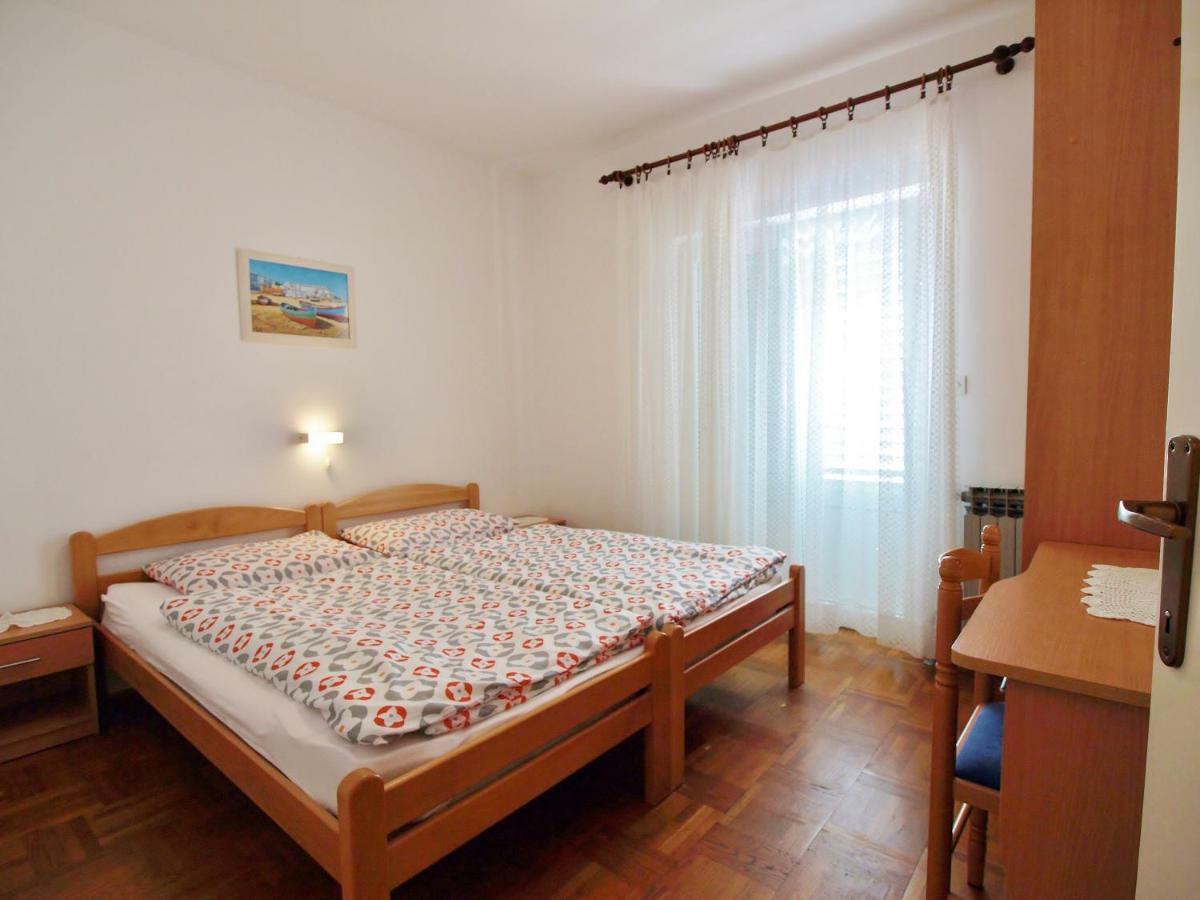 Apartments Ljubica Barbat na Rabu Екстер'єр фото